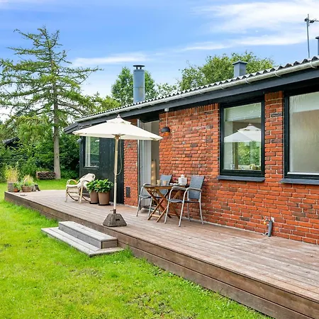 Cozy Near Elsegarde Close To Nature, Swimming And Casa vacanze *