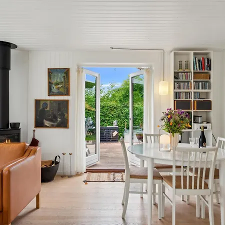 Cozy Near Elsegarde Close To Nature, Swimming And Casa vacanze Ebeltoft